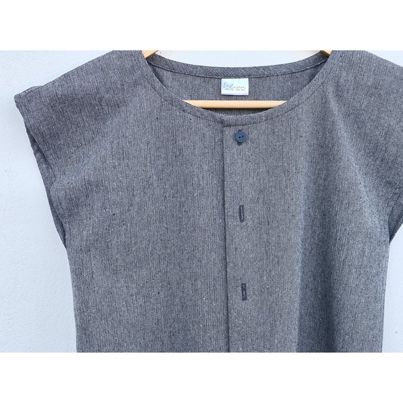 Cotton | Oversized Crewneck T-Shirt in Charcoal Grey - 女上衣/長袖上衣 - 棉.麻 灰色