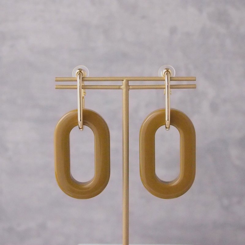 O earrings-イヤリング- - 耳環/耳夾/耳骨夾 - 壓克力 咖啡色