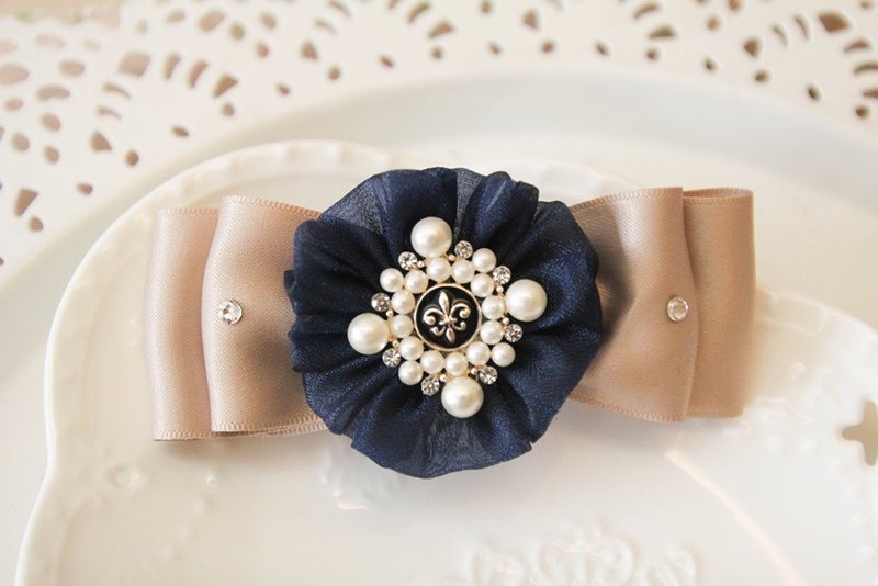 Sweet House French champagne bow clip