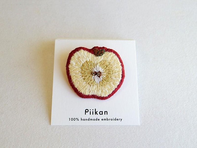 【Fruit series】 Brooch of apple