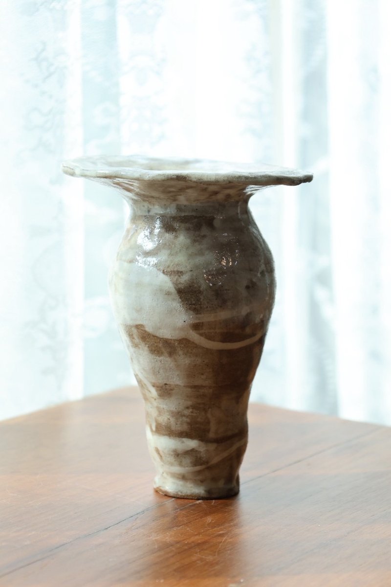 【聖誕節禮物】陶土手捏侘寂大花器花瓶 - 擺飾/家飾品 - 陶 咖啡色