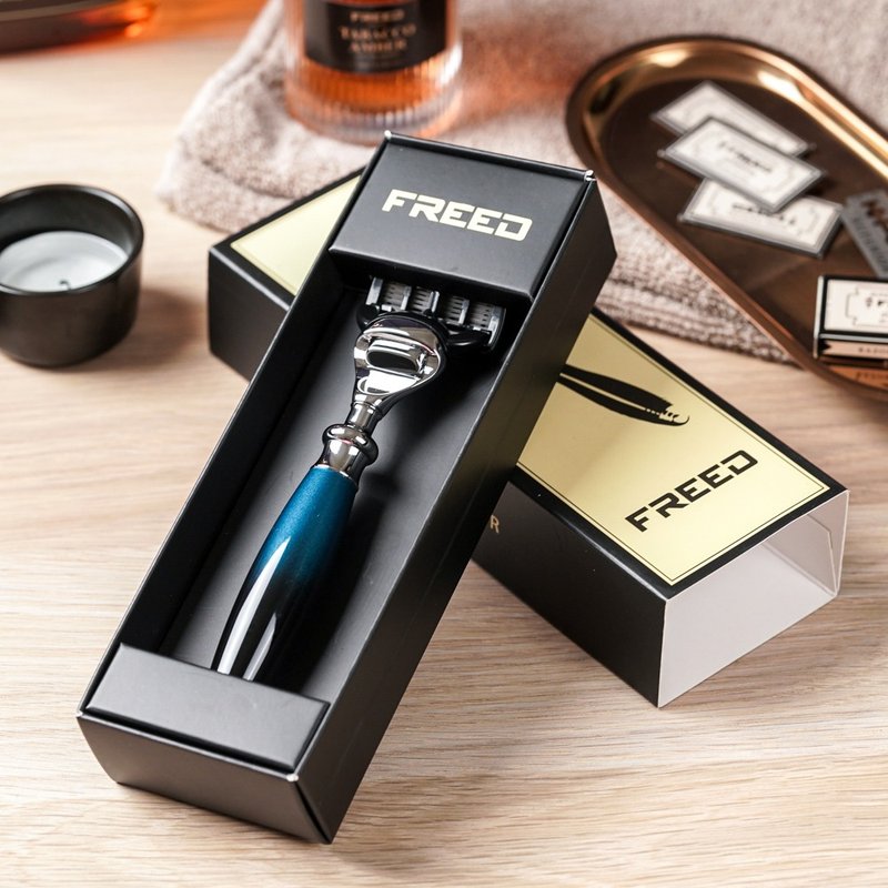 【FREED】一周年紀念款 - 五刀式刮鬍刀 - 銀河藍 客製化刻字 - 男性保養/清潔/修容工具 - 其他金屬 藍色