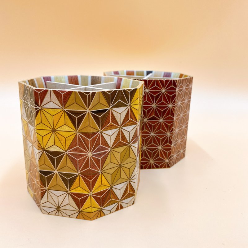 【箱根寄木細工】日本工藝品 八角形筆筒 收納筒 - 筆筒/筆座 - 木頭 咖啡色