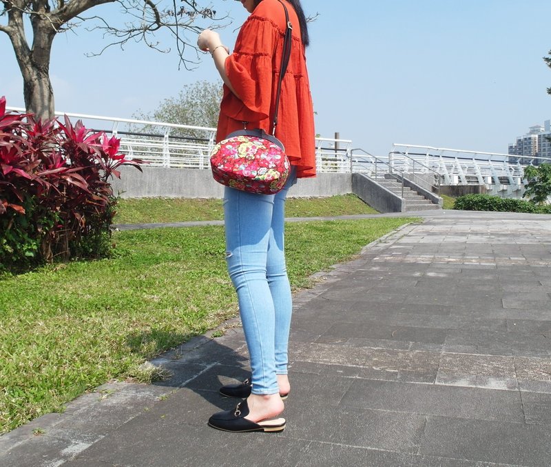 玫瑰中國風復古木質20公分磁式口金包 - 側背包/斜背包 - 棉.麻