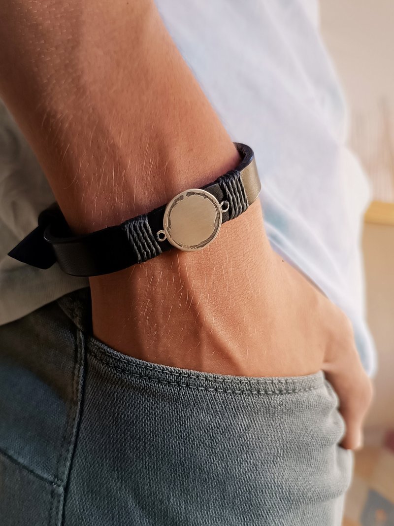 圓相 黑色 皮革 手鍊 禪意 圓圈 靜默 宣言 - 手鍊/手環 - 真皮 黑色