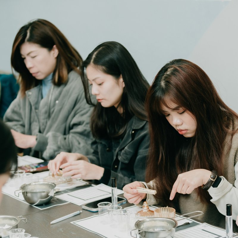 MAYBES /  楓葉香氛之約 / 秋日之風調香課程 【 蠟燭+香水】 - 蠟燭/香氛/調香 - 蠟