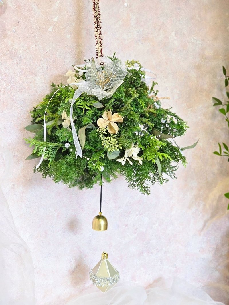 冰晶雪國混松聖誕花樹 【限店面自取/雙北專送】 清新木質氣息 - 盆栽/植栽 - 植物.花 多色