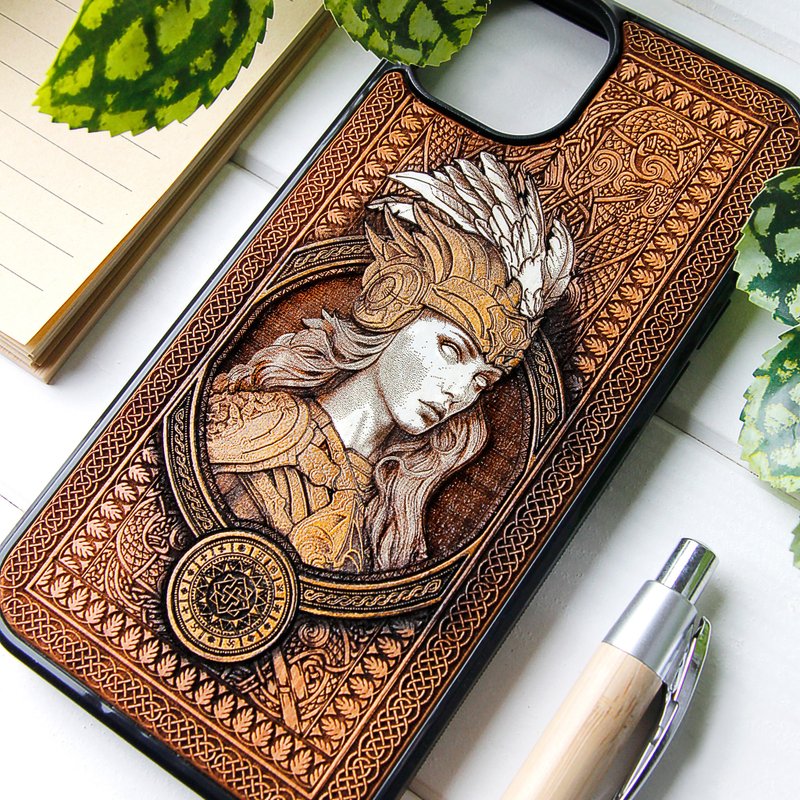 Valkirie -  Phone case wood laser engraved + hand painting - 手機殼/手機套 - 木頭 咖啡色