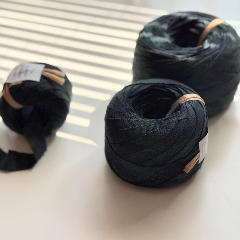 升級再造的織物紗線  黑色手錶綠色M - 編織/刺繡/羊毛氈/縫紉 - 聚酯纖維 綠色