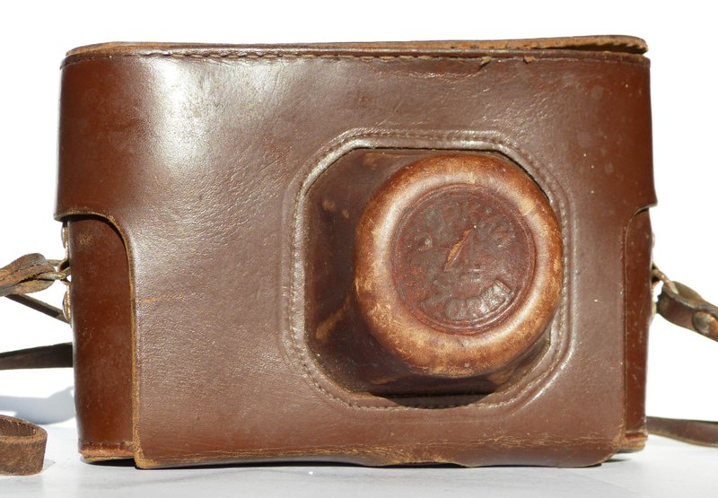 Zorki-4 genuine hard case bag 3/8 with strap leather for rangefinder KMZ USSR - 相機/拍立得/底片相機 - 真皮 咖啡色