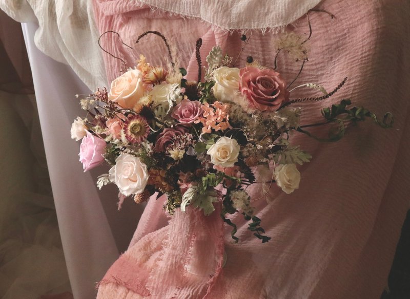 永生新娘捧花 最柔美的永生捧花 永生花 新娘 婚禮 婚紗 花禮 - 乾燥花/永生花 - 植物.花