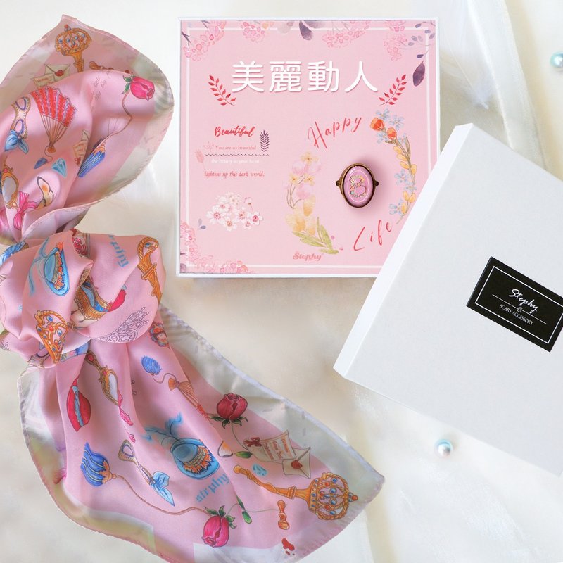【送人禮物】 祝福系列 美麗動人絲巾配 字母絲巾扣 生日禮物 - 絲巾 - 其他材質