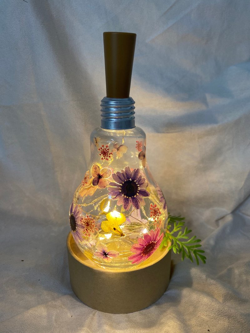 夢幻押花小夜燈 療癒減壓夜燈泡 桌燈床頭燈 生日情人節聖誕禮物 - 擺飾/家飾品 - 植物.花 紫色