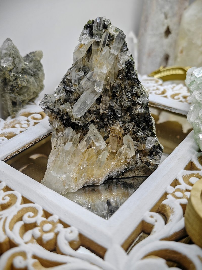 天然綠幽靈晶簇|能量功效|事業|天然水晶擺設 - 擺飾/家飾品 - 水晶