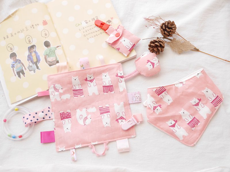 粉紅北極熊彌月禮盒 安撫巾 三角口水巾 平安符袋 - 彌月禮盒 - 棉.麻 粉紅色