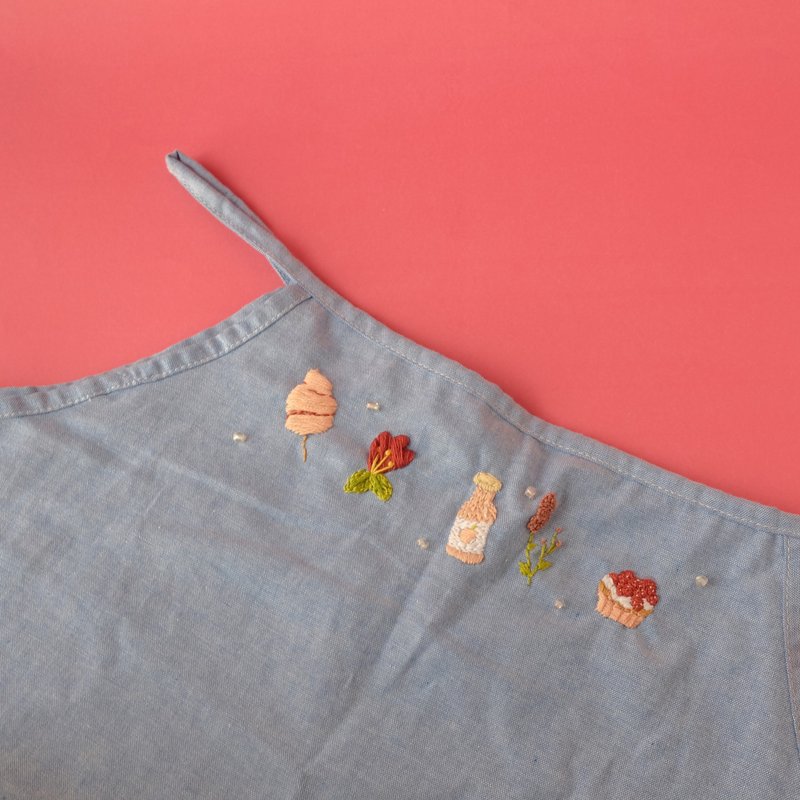 Blue embroidery lady top