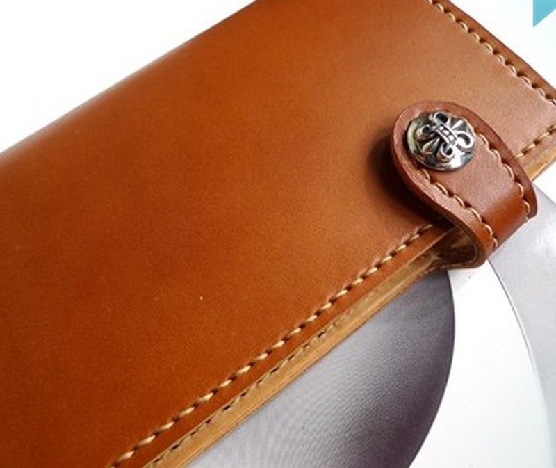 Kevin Wu exclusive orders - LV equivalent brown European leather hand seized passport passport holder - classic (L)