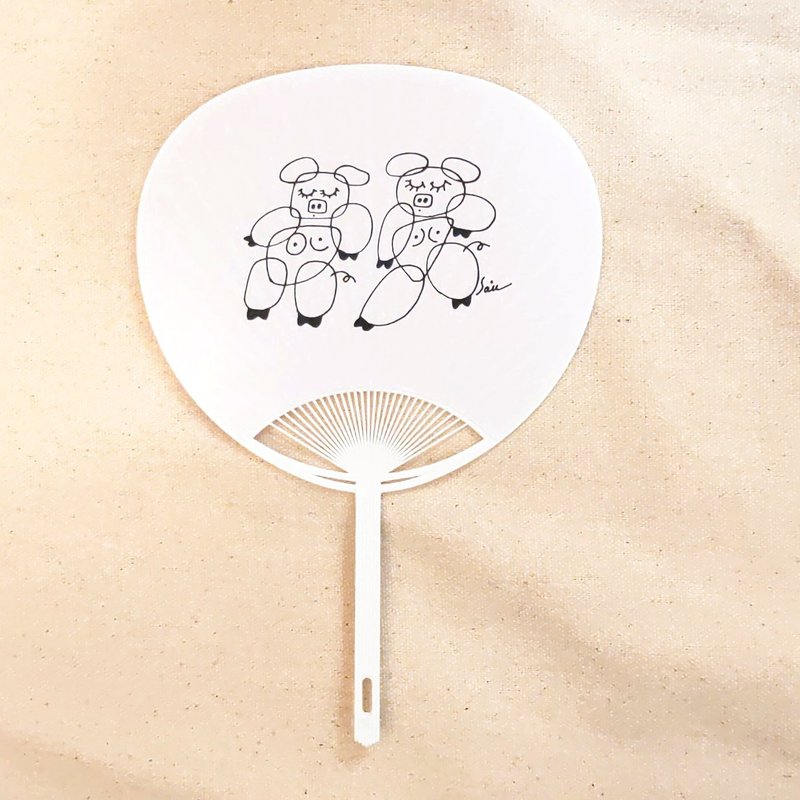 Pig mini fan stationery cultural and creative Taiwan fan exchange gifts