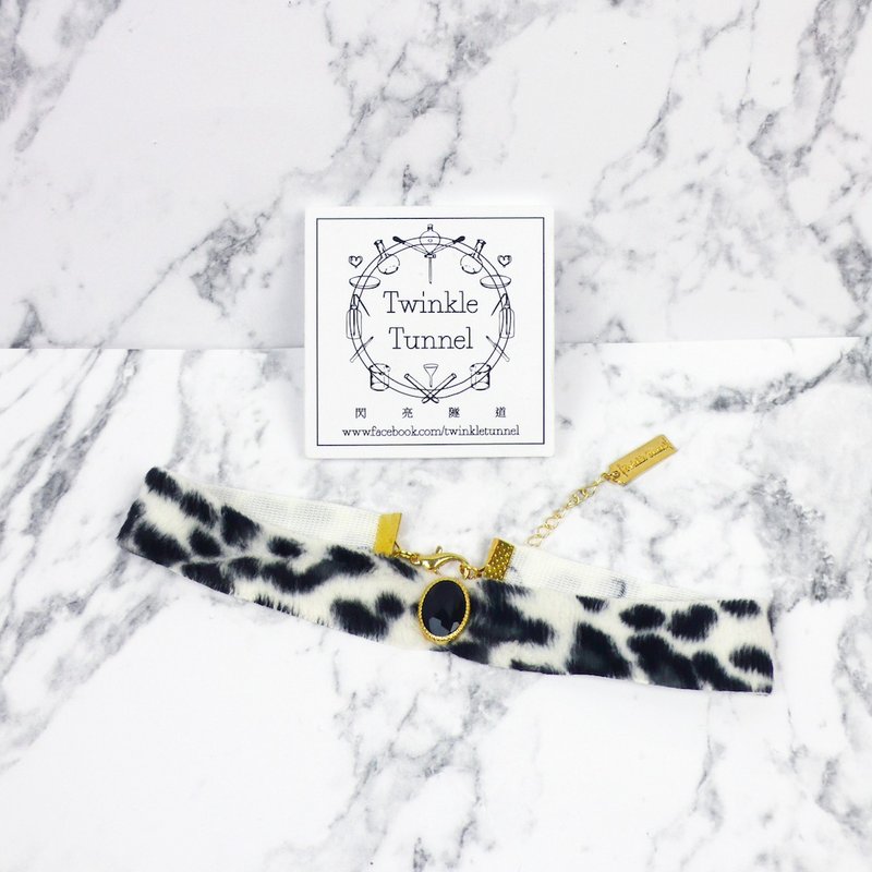 Black and white leopard black diamond paste fluff neck Necklace