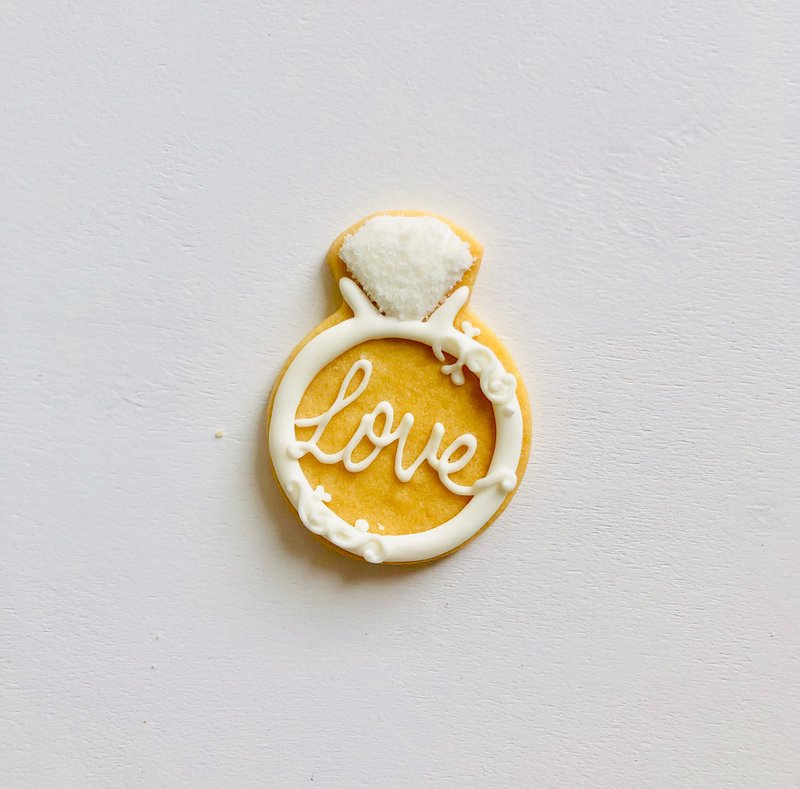 LOVE diamond ring icing biscuits (10 pieces) - Handmade Cookies - Fresh Ingredients 