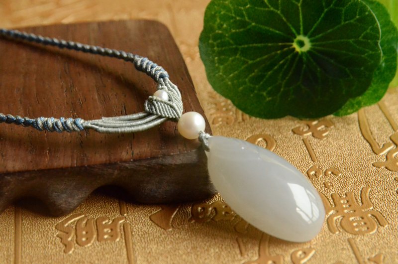 【鳳尾】天然和田玉煙紫鳳尾吊墜項鏈 - 項鍊 - 寶石