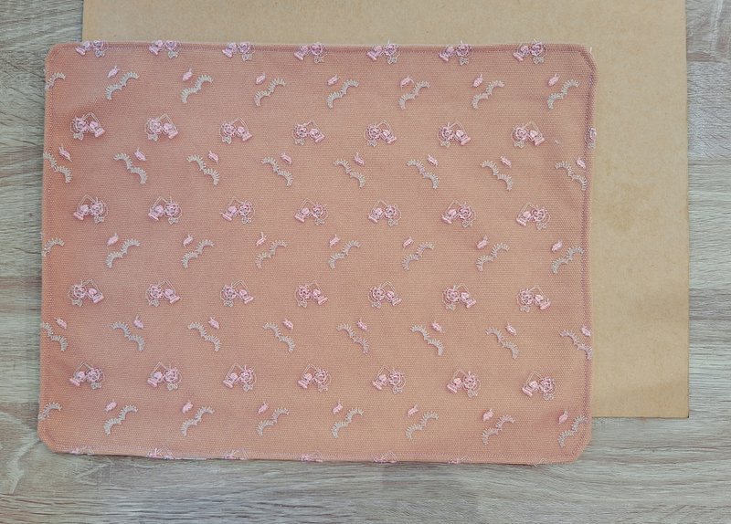 手作蕾絲裝飾巾-女人香 - 擺飾/家飾品 - 其他材質