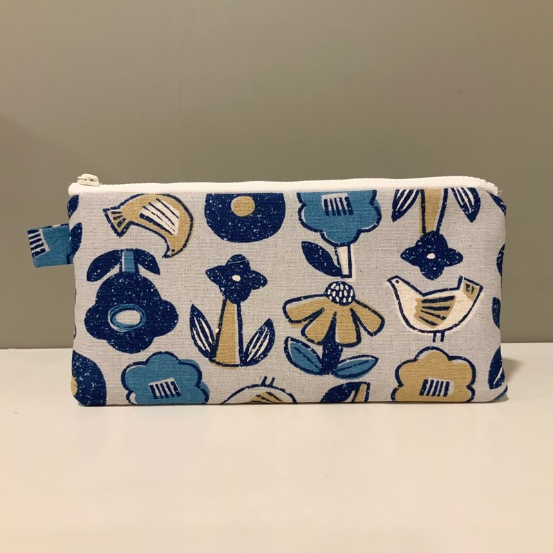 花與鳥—鋪棉手機袋/錢包/筆袋 - 手機殼/手機套 - 棉.麻