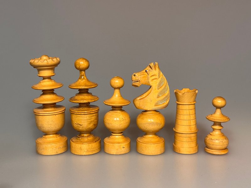 Rare French boxwood chess set, 10 cm - 桌遊/卡牌 - 木頭 黑色
