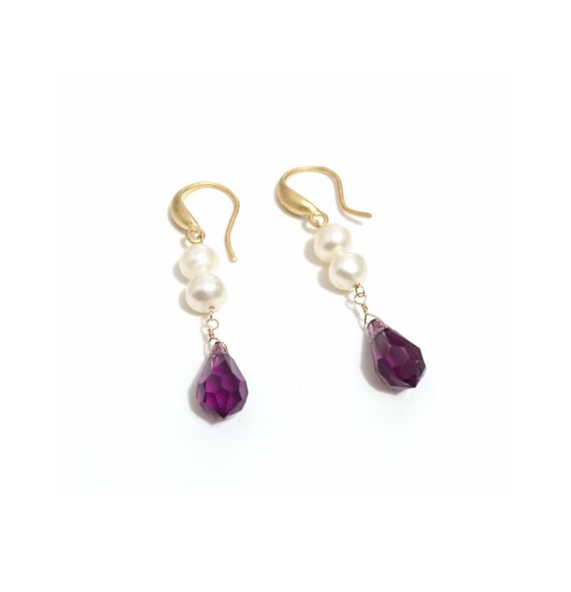 Exquisite pearl ornaments earrings