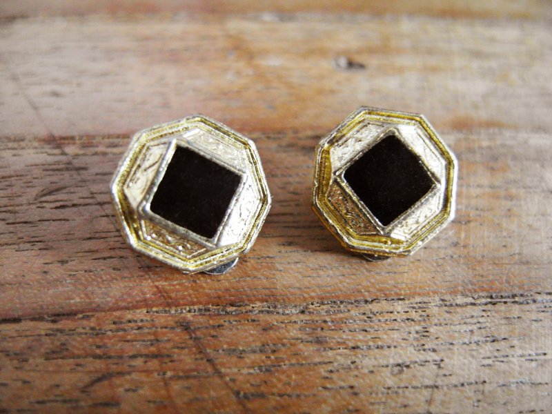 Time Travel【vintage handmade clip earrings:Classical beauty】