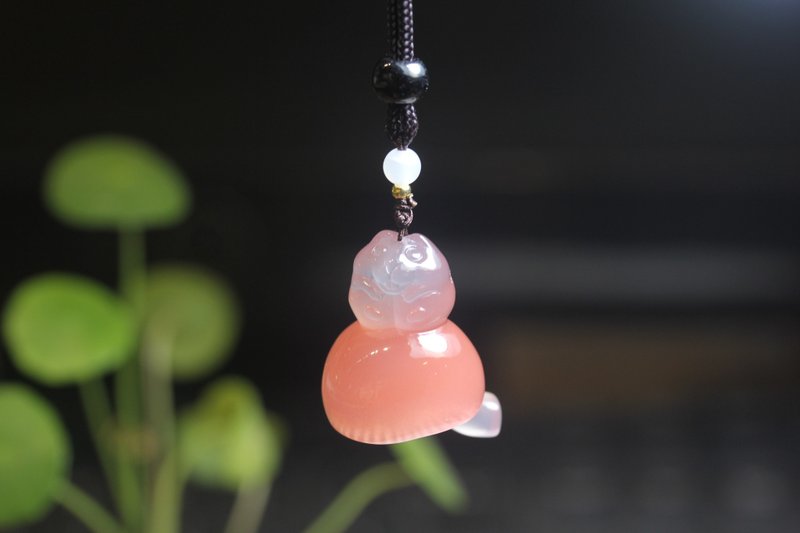 【客製款】天然非洲南紅童話世界奇幻森林倉鼠紅傘傘可愛掛件項鏈 - 項鍊 - 玉石 紅色