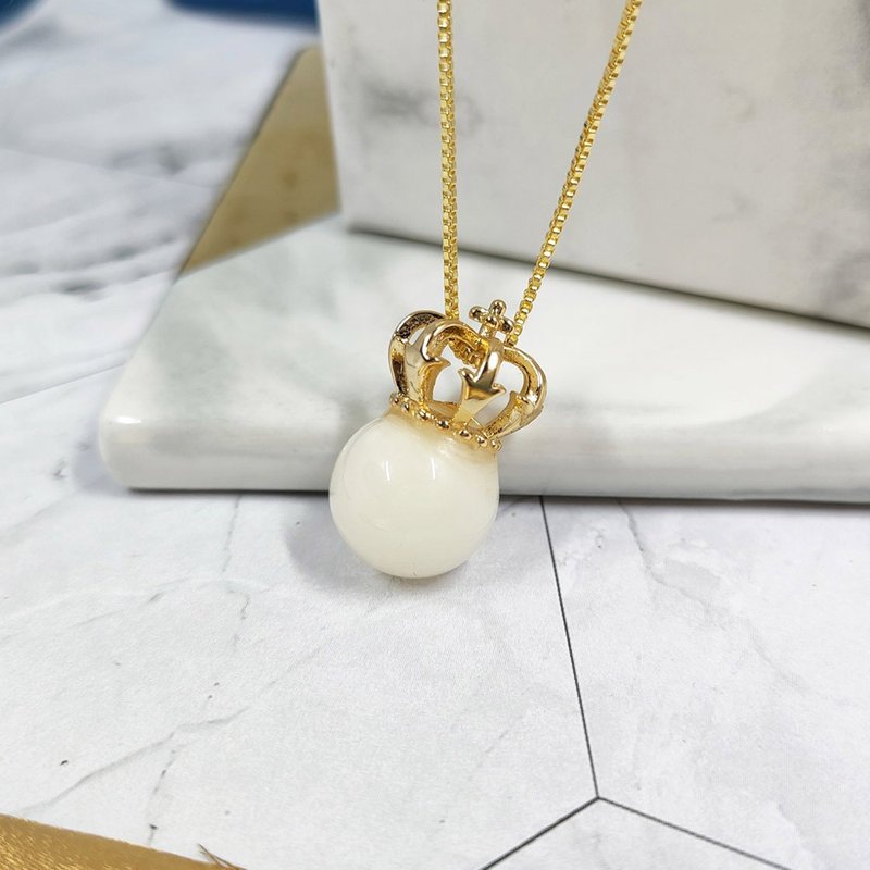 Golden Hour Queen Gloria Breast Milk Necklace