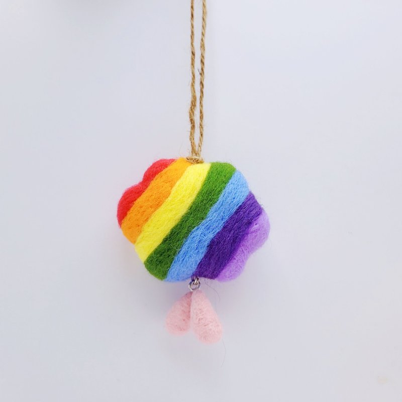 珮寧手作│彩色雲朵│羊毛氈.吊飾.掛件 - 吊飾/掛飾 - 羊毛