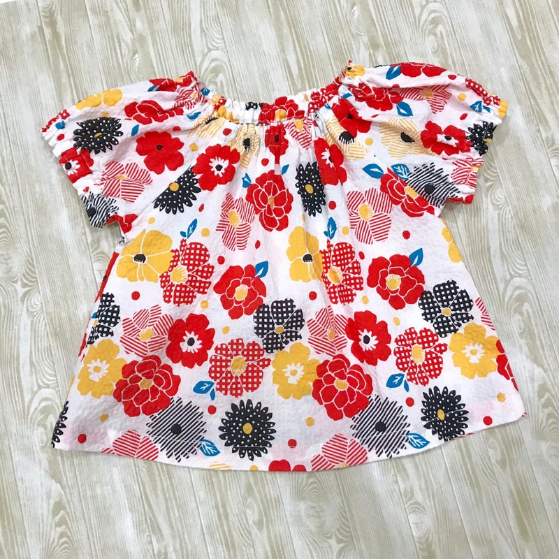Flower Bubble Cloak Sleeve Top