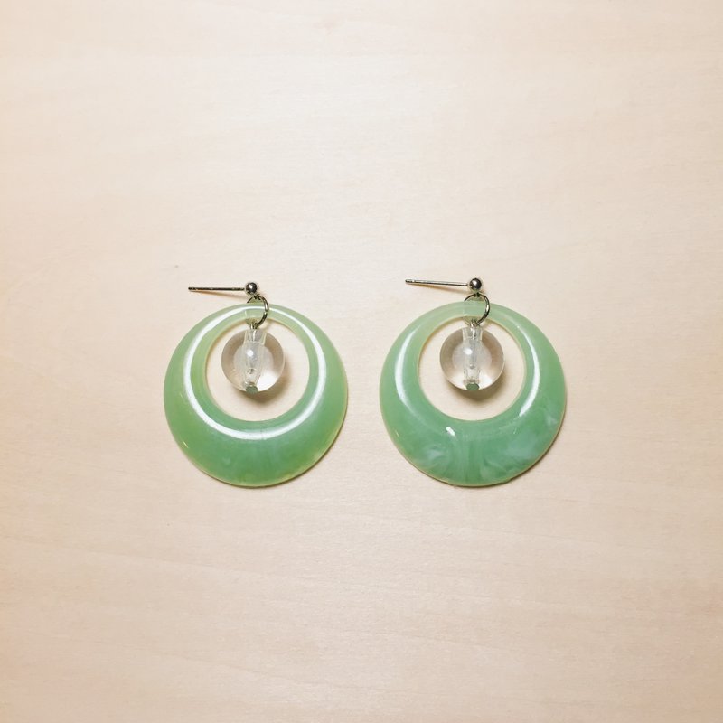 Retro green circle sandwich transparent earrings
