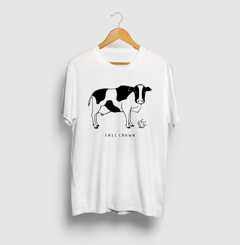 FALL CROWN Cow's Crown Falling Cattle Animal Illustration T-shirt