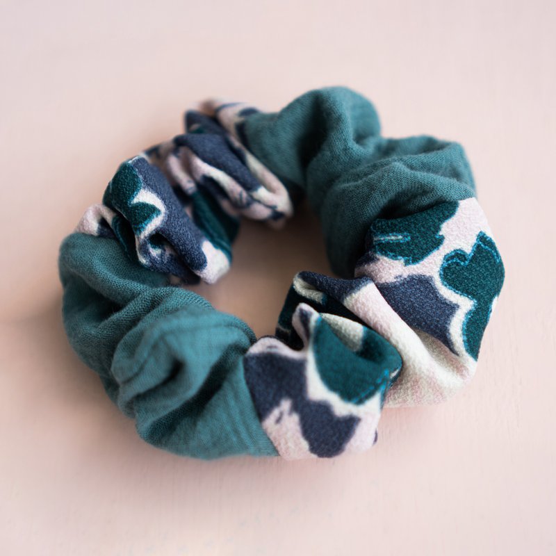 The most beautiful gift large intestine circle green lotus
