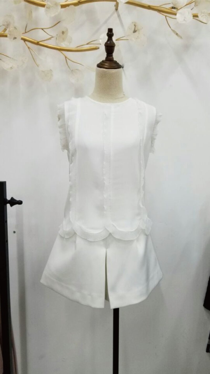 Plain shorts 2 colors