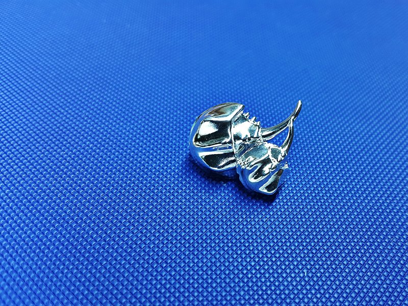 雙鱟徽章 - 胸針 - 純銀 銀色