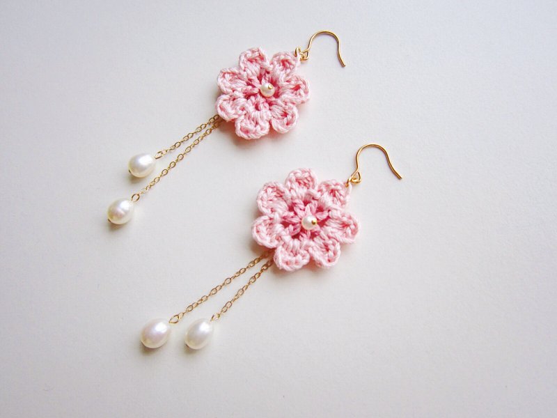 Pink girl dream hand for flowers dream pink pearl earrings ear hook