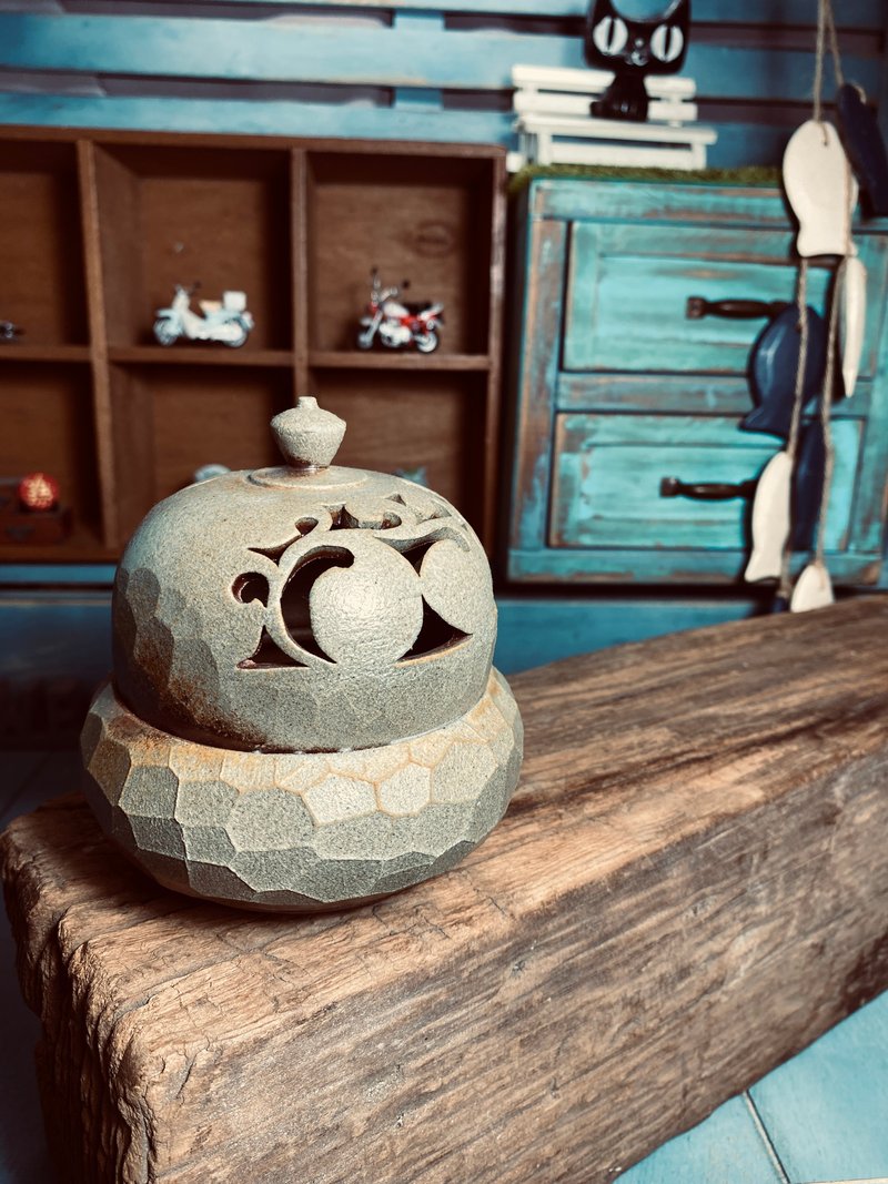 唐草檀香爐 - 香氛/精油/擴香 - 陶 咖啡色