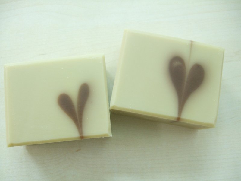 Made / Customized Breast Milk Soap-Avocado Camellia Soap 1kg (10 pcs)