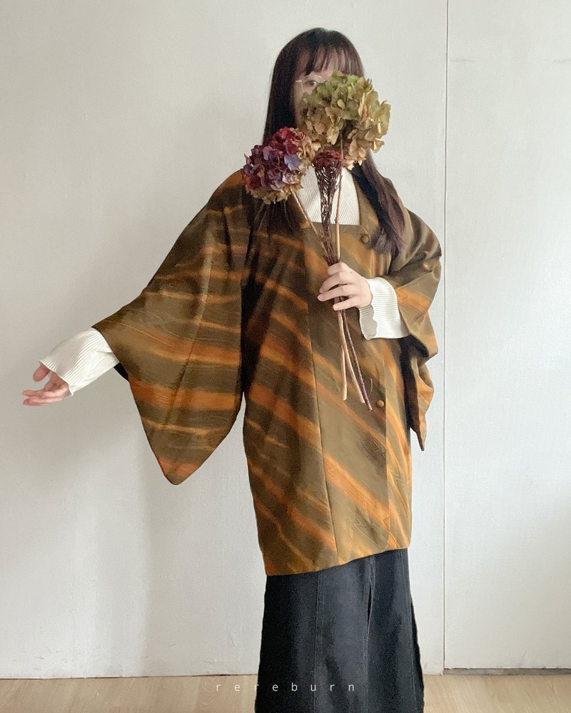 日本製和風印花漸層橄欖綠橘古著道行和服外套 - 女大衣/外套 - 聚酯纖維 咖啡色