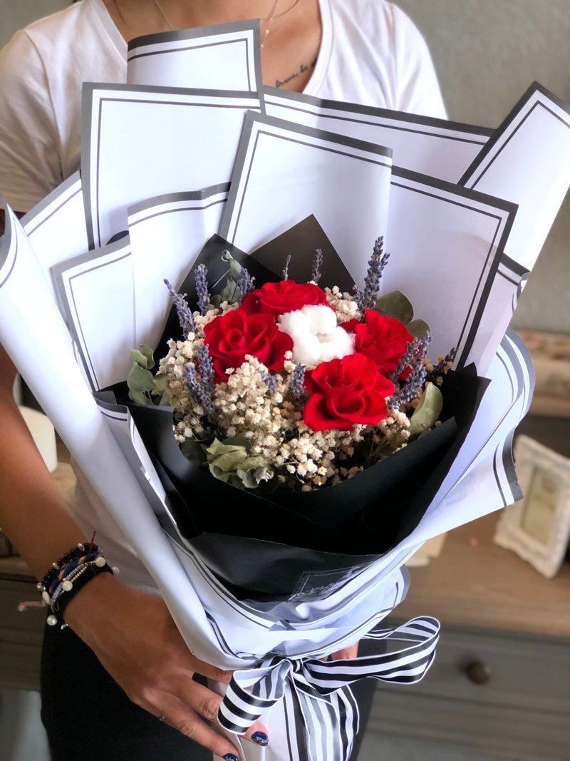 Graduation Gift Graduation Bouquet Thanksgiving Bouquet Thanksgiving Bouquet Red Rose Bouquet - Dried Flowers & Bouquets - Plants & Flowers Red