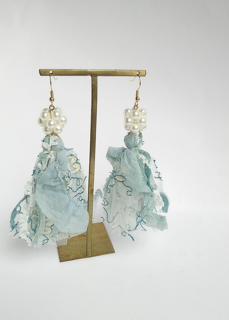 日本紗線 流蘇耳環 - 耳環/耳夾/耳骨夾 - 聚酯纖維 藍色