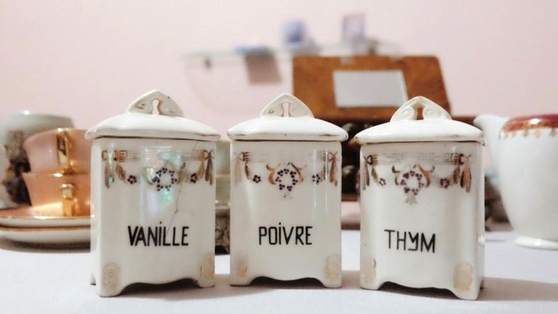 法國復古陶瓷香草瓶 - 調味罐/醬料罐 - 陶 白色