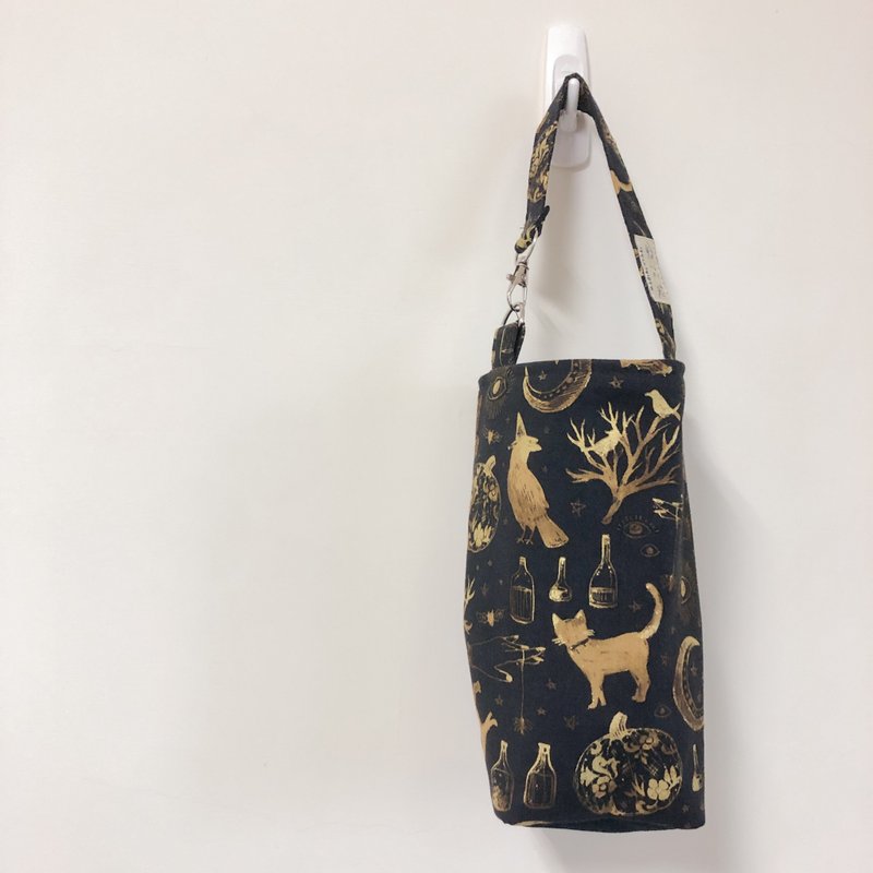 【雪花梨】黑金萬聖節 飲料提袋/ 散步小提袋/ 環保杯袋 - 其他 - 棉.麻 多色