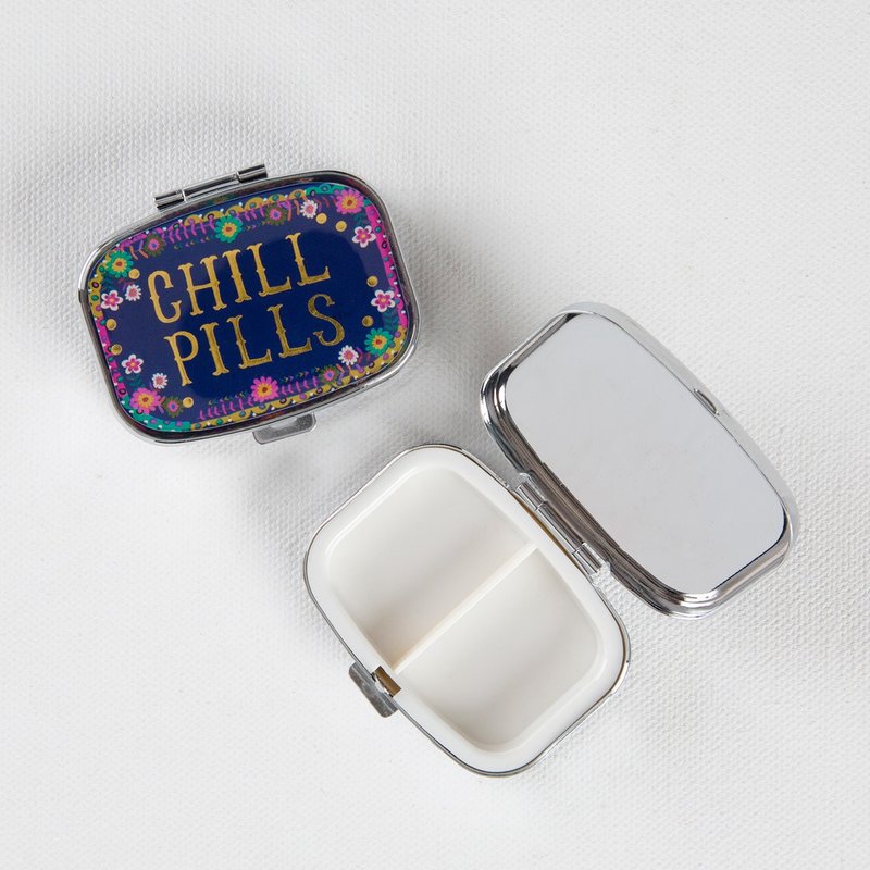 Graduation Ceremony / Sisters Gift ‧ Into Combination - Small Storage Box - Chill Pills | PIL013