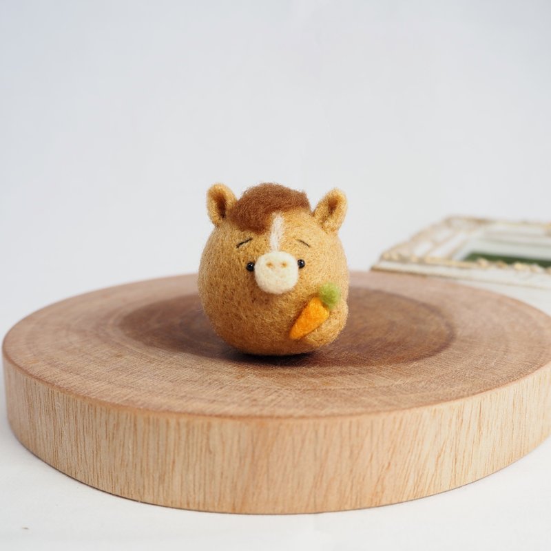 まゆうま(栗毛・こげ茶・黒・白)羊毛フェルト - 擺飾/家飾品 - 羊毛 咖啡色