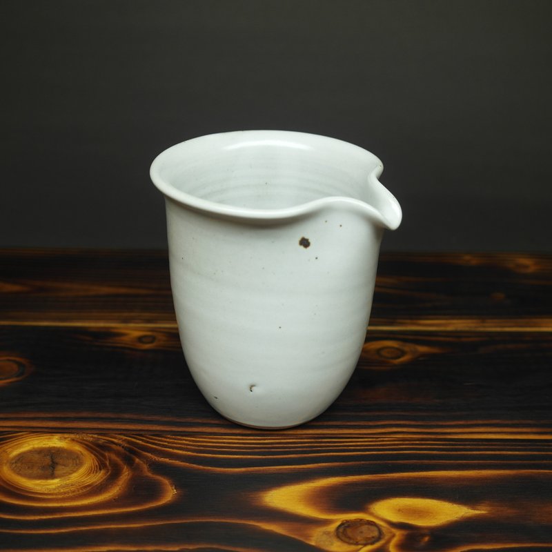 牙白茶海、公道杯、勻杯 手作陶藝 茶道具 225cc - 茶壺/茶杯/茶具 - 陶